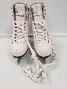 (B1535) Bladerunner Aurora Women's Figure Skates