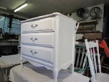 Vintage dresser excellent condition