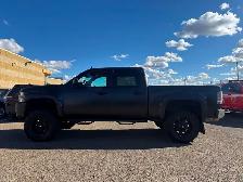 2010 Chevrolet Silverado 1500 LT - CREW CAB - CLEAN CAR FAX - Photo 2