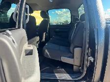 2010 Chevrolet Silverado 1500 LT - CREW CAB - CLEAN CAR FAX - Photo 11