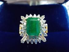 $25,000 APPRAISAL! LADY'S EMERALD DIAMOND GOLD RING