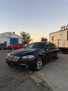 2013 BMW 550i xDrive - Photo 2