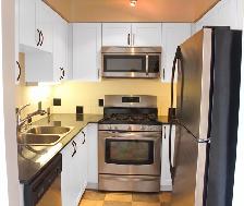 Furnished Ensuite Room, Free Perks, Walk to School: 63 Keefer Pl - Photo 4