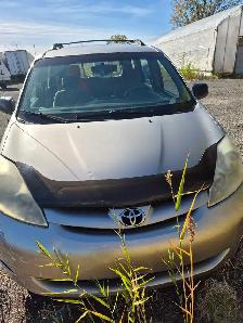 TOYOTA SIENNA 2006 - Photo 2