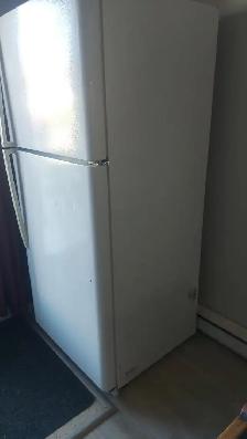Réfrigérateur LG à donner en partie fonctionnel pour pièces - Photo 2