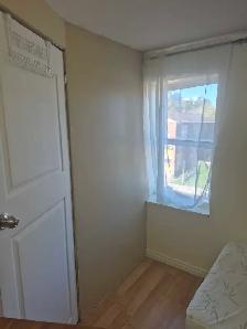 $625 - Cozy Attic Room Available - Photo 6
