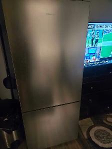 fridge & stove combo - Photo 9