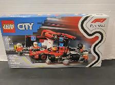 LEGO CITY F1 PIT STOP & PIT CREW WITH FERRARI CAR 60443