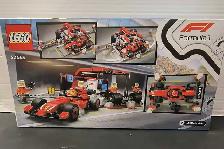 LEGO CITY F1 PIT STOP & PIT CREW WITH FERRARI CAR 60443 - Photo 2
