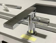 Chrome bathroom faucet- pop up drain included