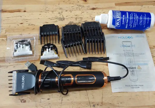 Holdog Electric Pet Grooming Kit with Wahl Accessories