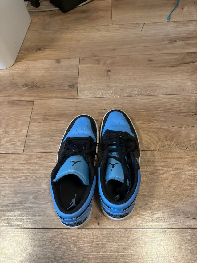 Air Jordan 1 Low size 10 us men