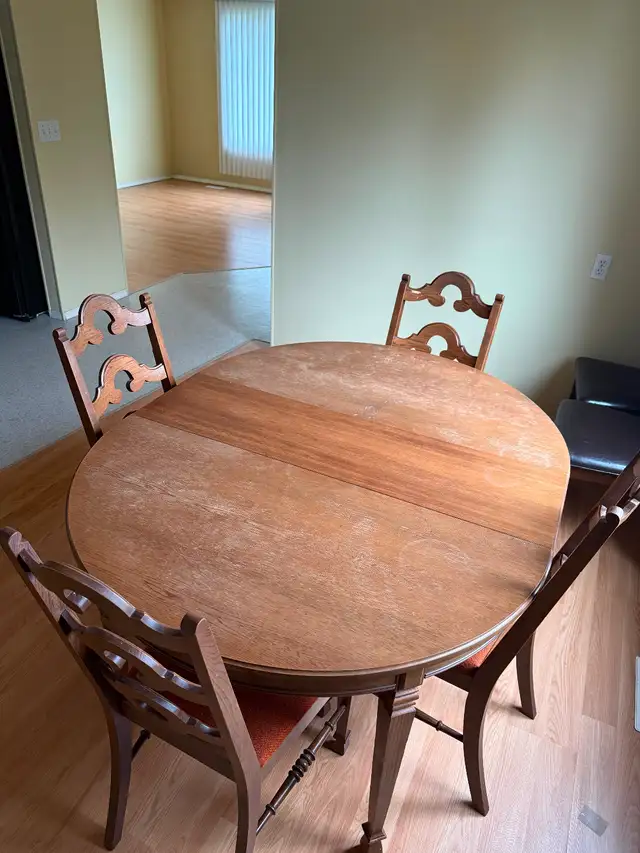 Dining table with 4 chairs