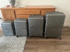 4piece luggage set - Photo 2