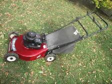 21' SELF PROPELLED NOMA LAWN MOWER W/REAR BAGGER EXCELLENT COND