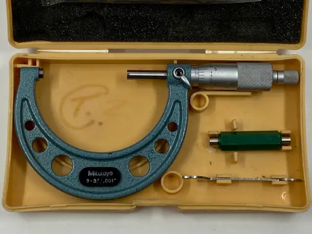 Mitutoyo 2-3" Outside Micrometer with Case. 103-179
