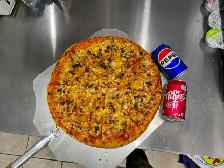 pizza cook
