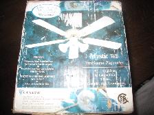 BRAND NEW CANARM 42' WHITE CEILING FAN WITH LIGHTING 5 BLADES - Photo 2