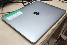 2020 13' MacBook Air A2337 M1 8GB 256GB macOS Tahoe - Photo 3