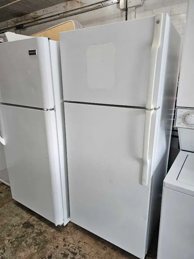 Refrigerator 28'