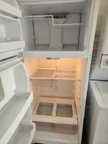 Refrigerator 28' - Photo 2