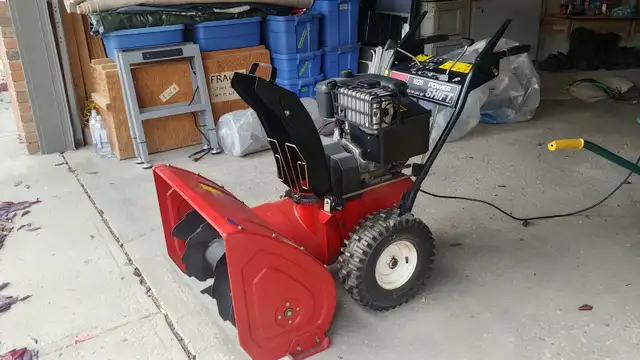 Toro Gas snow thrower - 10HP - 28inch