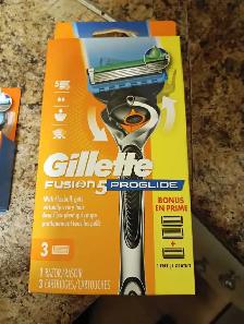 Gillette Fusion5 ProGlide Razor and Chill Refill Blades