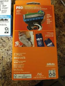 Gillette Fusion5 ProGlide Razor and Chill Refill Blades - Photo 2