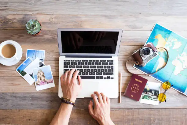 HIRING TRAVEL AGENT