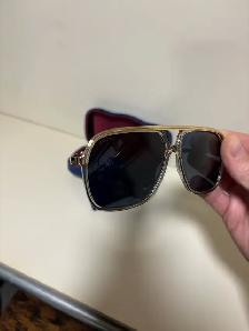 Gucci 0200s Sunglasses NEW worn once - Photo 6