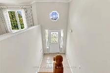 $899000.00 Port Perry Brick, Raised bungalow- 3 bedrooms-2 baths - Photo 2