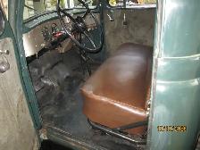 1952 International Harvester L130  ..$18,900.. inline 6-4-speed - Photo 8