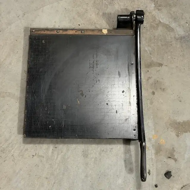 Paper Cutter Eastman No. 15 all-metal guillotine paper cutter