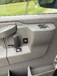 2019 Chevrolet Express Cargo Van SHELVING/PARTITION/BACKUP CAM - Photo 16
