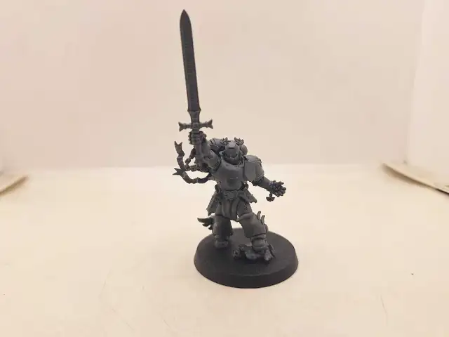 Warhammer 40k Black Templar Emperor's Champion Unpainted