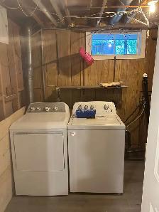 Renovated 2-Bed Unit, $1,550 All Utilities Included - Photo 3