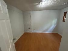 Renovated 2-Bed Unit, $1,550 All Utilities Included - Photo 4
