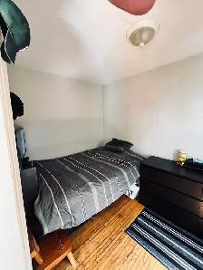 2-Bedroom Upper-Level Apartment for Rent – Downtown - Photo 6