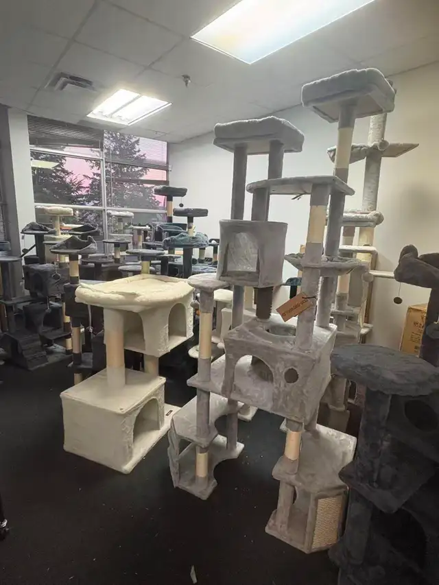 Brand New Variety Cat Trees Special Selling from $29 to $199