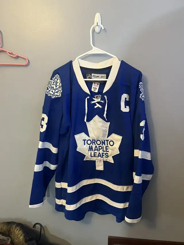Dion Phaneuf jersey size XL