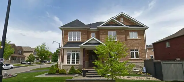 ONE BEDROOM FOR FEMALES- UPPER LEVEL- MOUNT PLESANT GO-STATION