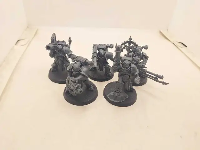 Warhammer 40k Chaos Space Marine 5 Unpainted Havocs