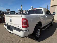 2024 Ram 3500 Laramie 6.7L/Diesel/Touch Nav/Camera - Photo 8