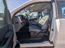 2025 Ford F-250 XLT 6.8L Gas/Deck w/Toolboxes 1829kms - Photo 13