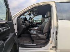 2024 Chevrolet Silverado 3500 LTZ 6.6L GAS/Nav/Sunroof/Camera - Photo 12