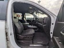2024 Chevrolet Silverado 3500 LTZ 6.6L GAS/Nav/Sunroof/Camera - Photo 16