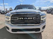 2024 Ram 3500 Laramie 6.7L Diesel/Touch Nav/Sunroof/Camera - Photo 5