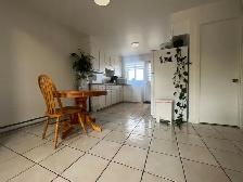1495$ OCCUPATION IMMEDIATE/4.5 lumineux , locker, balcon etc.. - Photo 4