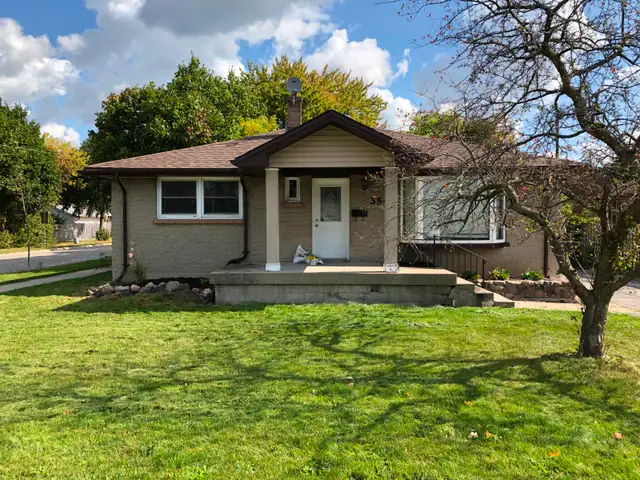 Highbury and Huron Room Rental $765 all incl. Seeking 1 Female