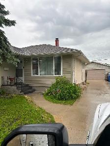 Beautiful Renovated 4-Bedroom Home for Rent in Transcona - Photo 2